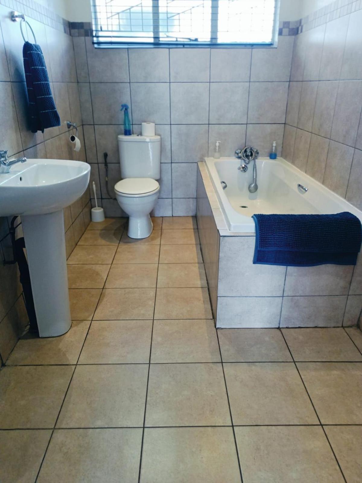 21 On Coetzee Guest House Блумфонтейн Экстерьер фото